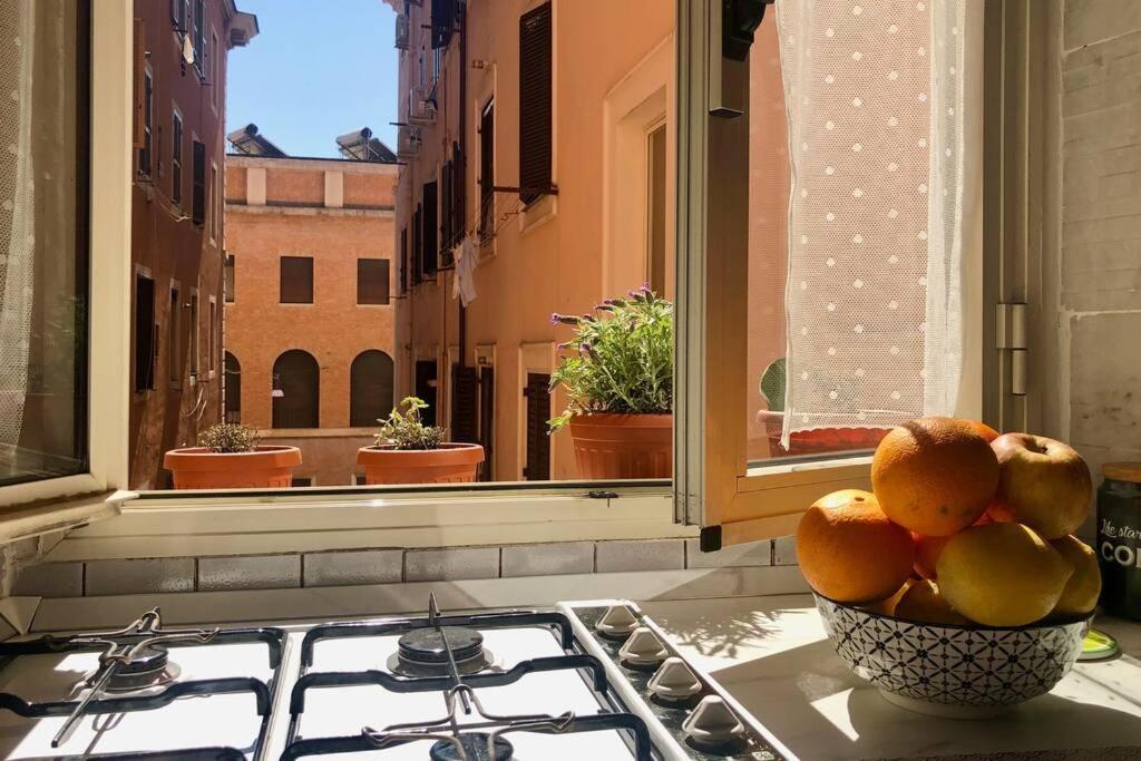Vlad House, Close The Colosseum Rome Exterior photo